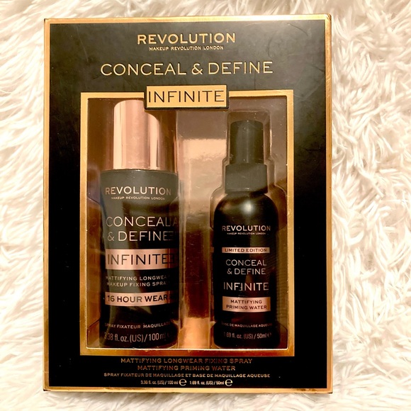 Makeup Revolution - Setting Spray Duo - Picture 1 of 9